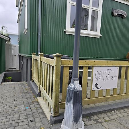 Old Charm Apartment - Keflavik Downtown エクステリア 写真