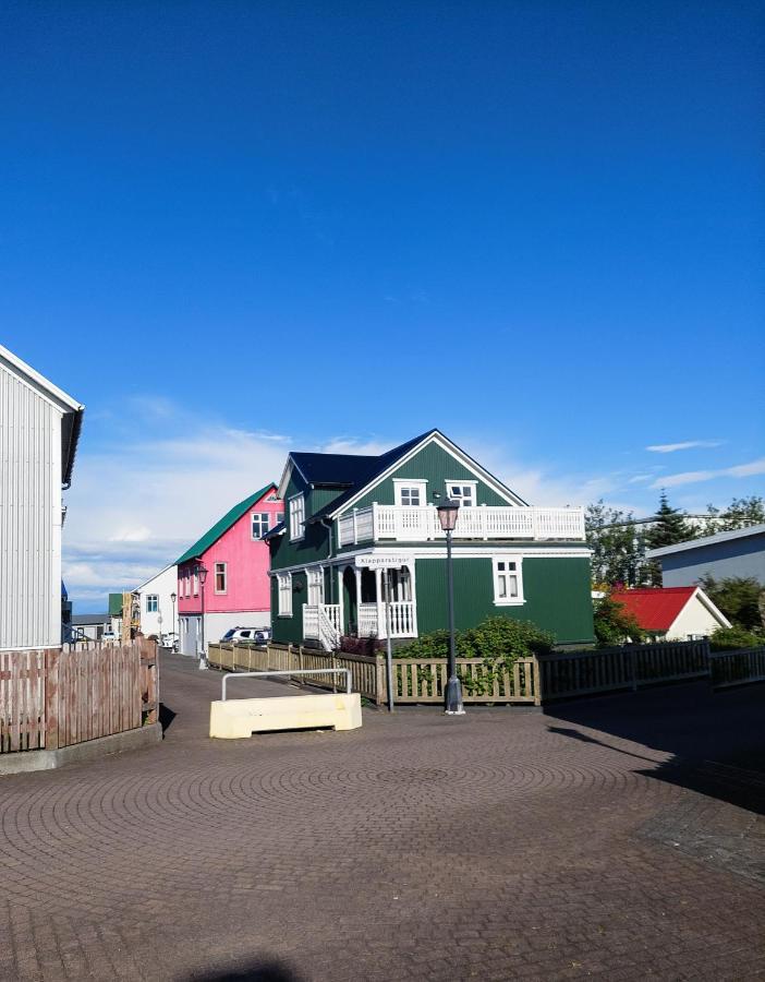 Old Charm Apartment - Keflavik Downtown エクステリア 写真