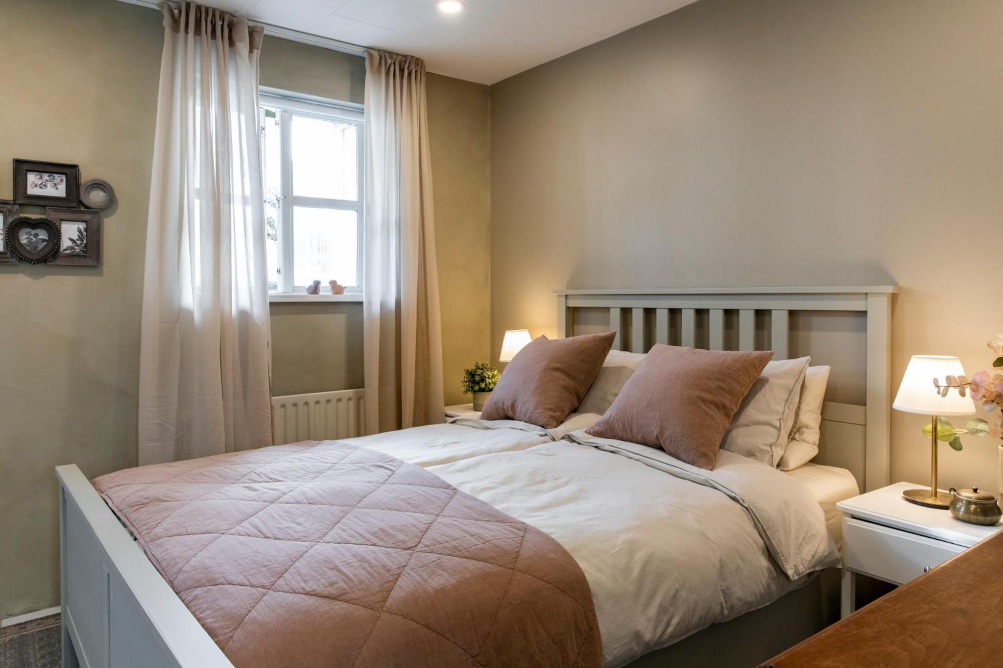Old Charm Apartment - Keflavik Downtown エクステリア 写真
