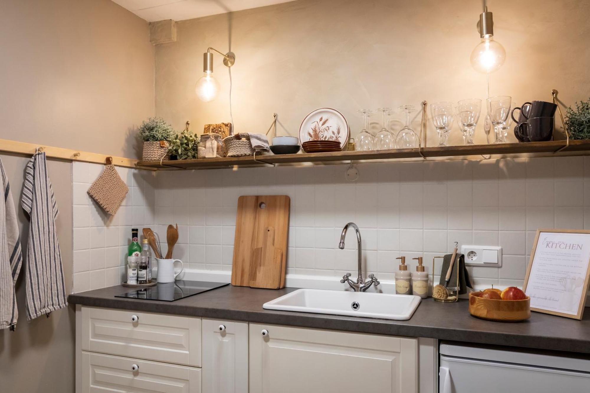 Old Charm Apartment - Keflavik Downtown エクステリア 写真